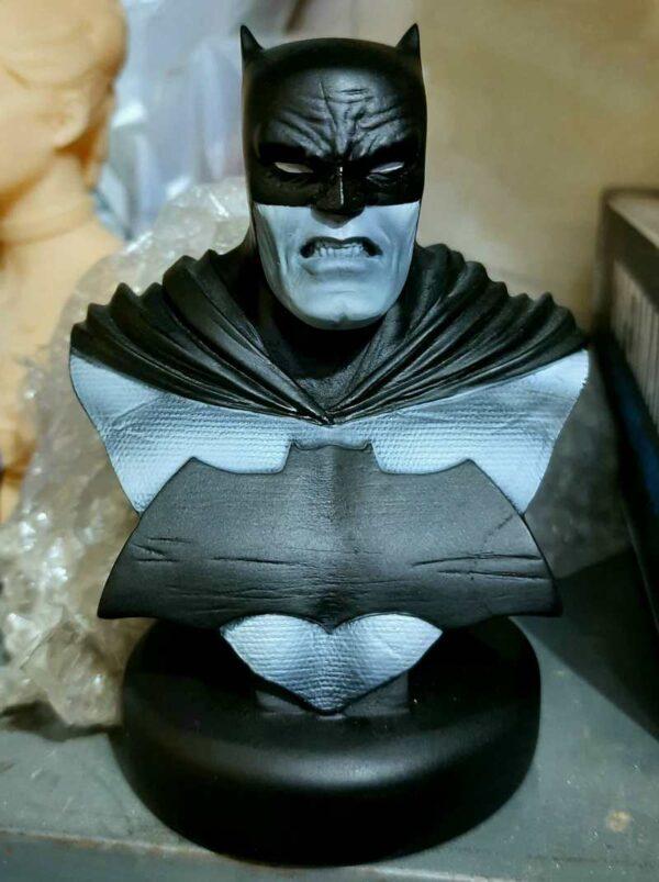 Dark Knight Batman Figure statue bust