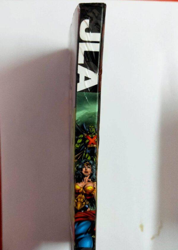 JLA Volume 2 DC Comics spine